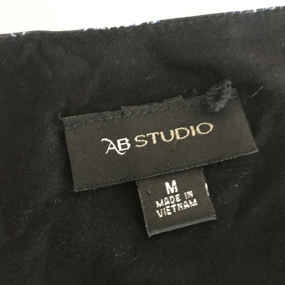 AB Studio Womens M Blouse Black Blue Chevron Stripe 3/4 Sleeve Polyester - Picture 2 of 8